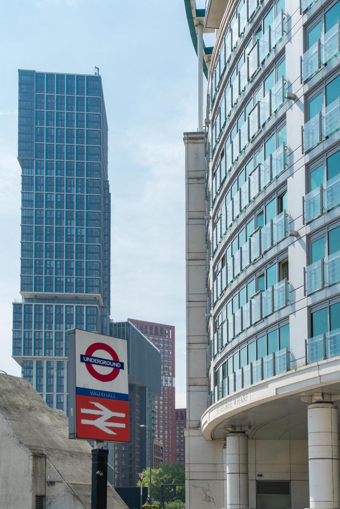 Vauxhall Luxury Manhattan Londra Esterno foto